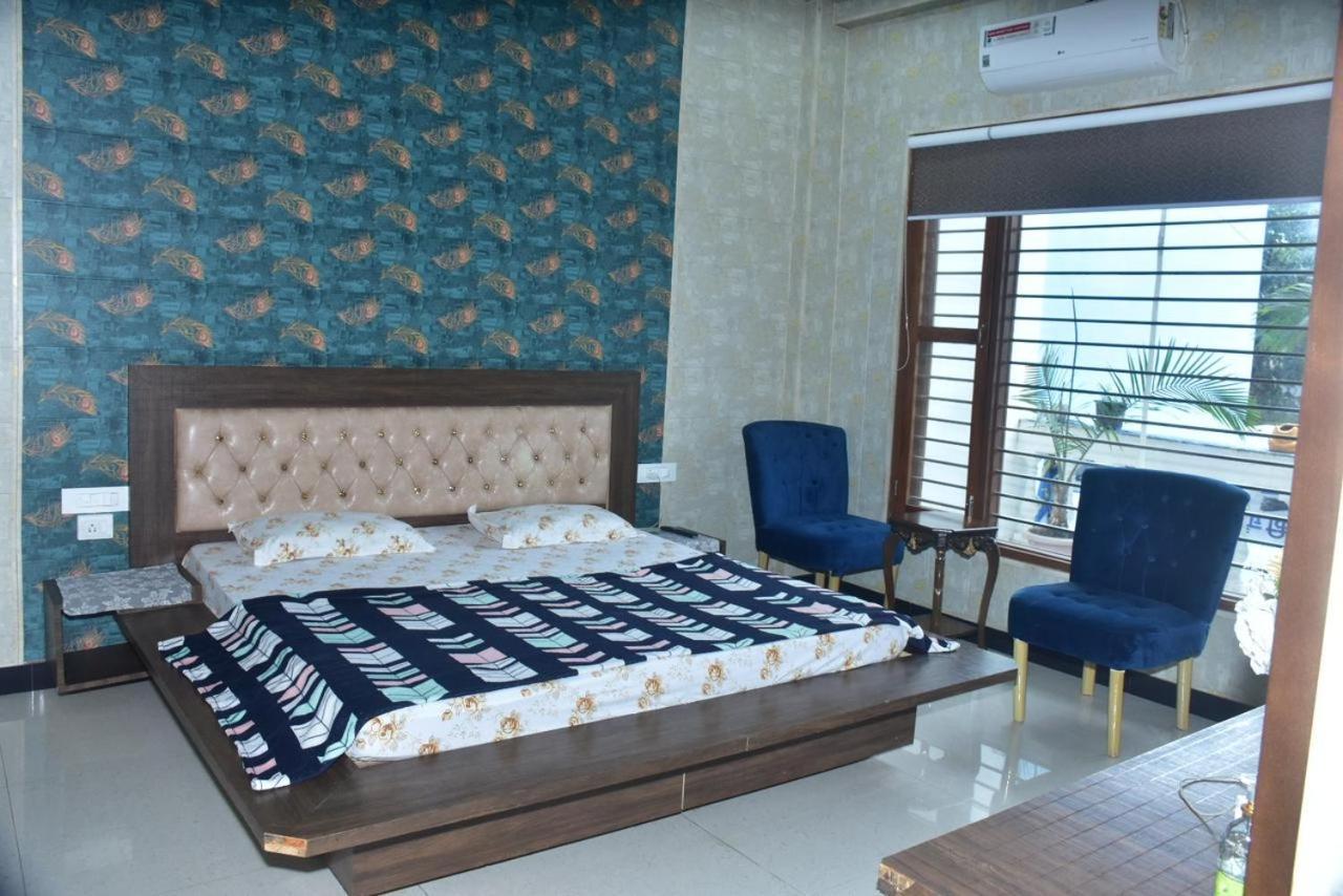 Shreshth Home Stay - Best Family Accommodation - 3Km From Har Ki Pauri, Haridwar, Uttarakhand Eksteriør bilde