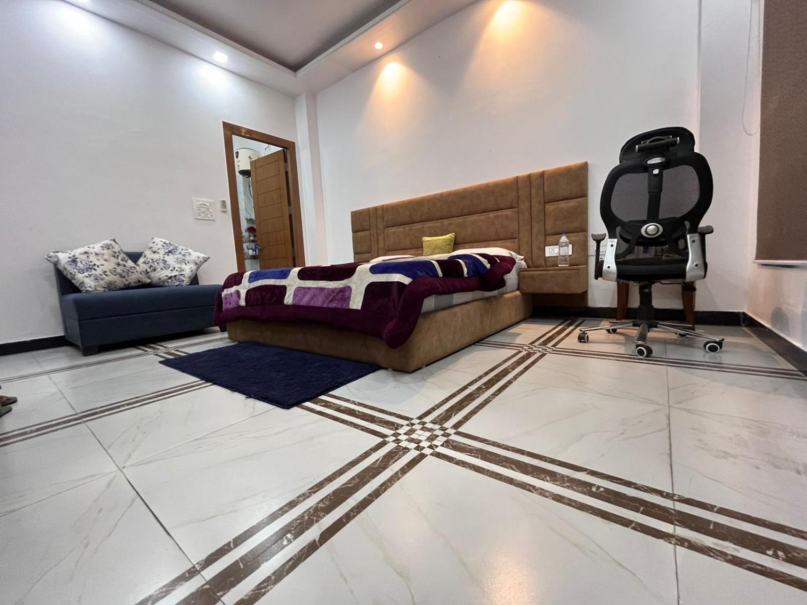 Shreshth Home Stay - Best Family Accommodation - 3Km From Har Ki Pauri, Haridwar, Uttarakhand Eksteriør bilde