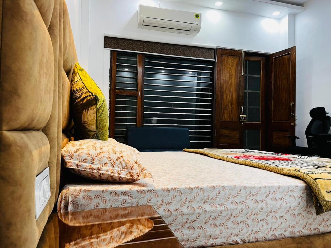 Shreshth Home Stay - Best Family Accommodation - 3Km From Har Ki Pauri, Haridwar, Uttarakhand Eksteriør bilde