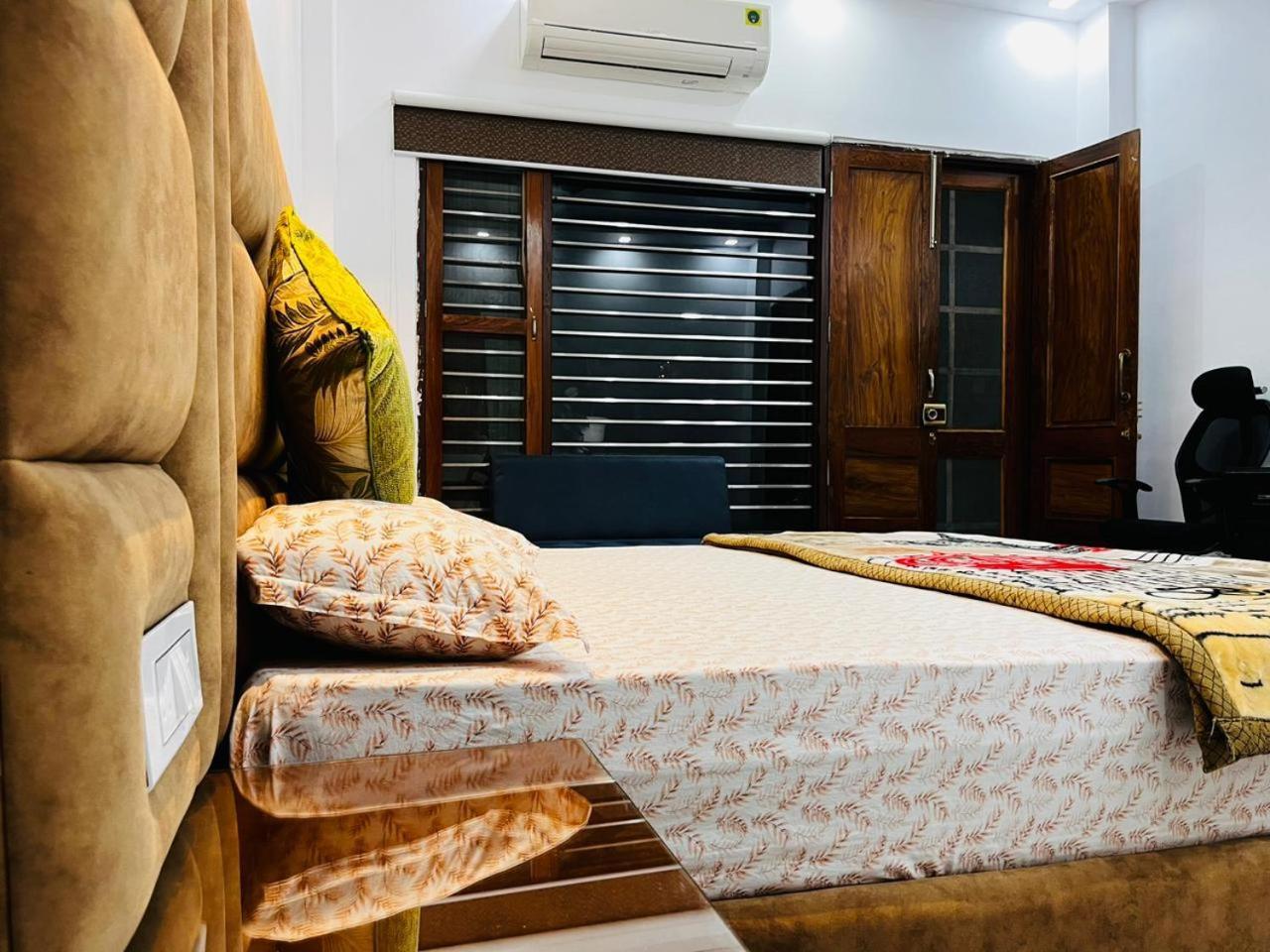 Shreshth Home Stay - Best Family Accommodation - 3Km From Har Ki Pauri, Haridwar, Uttarakhand Eksteriør bilde