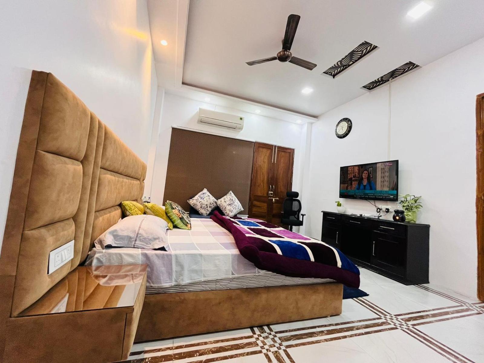 Shreshth Home Stay - Best Family Accommodation - 3Km From Har Ki Pauri, Haridwar, Uttarakhand Eksteriør bilde