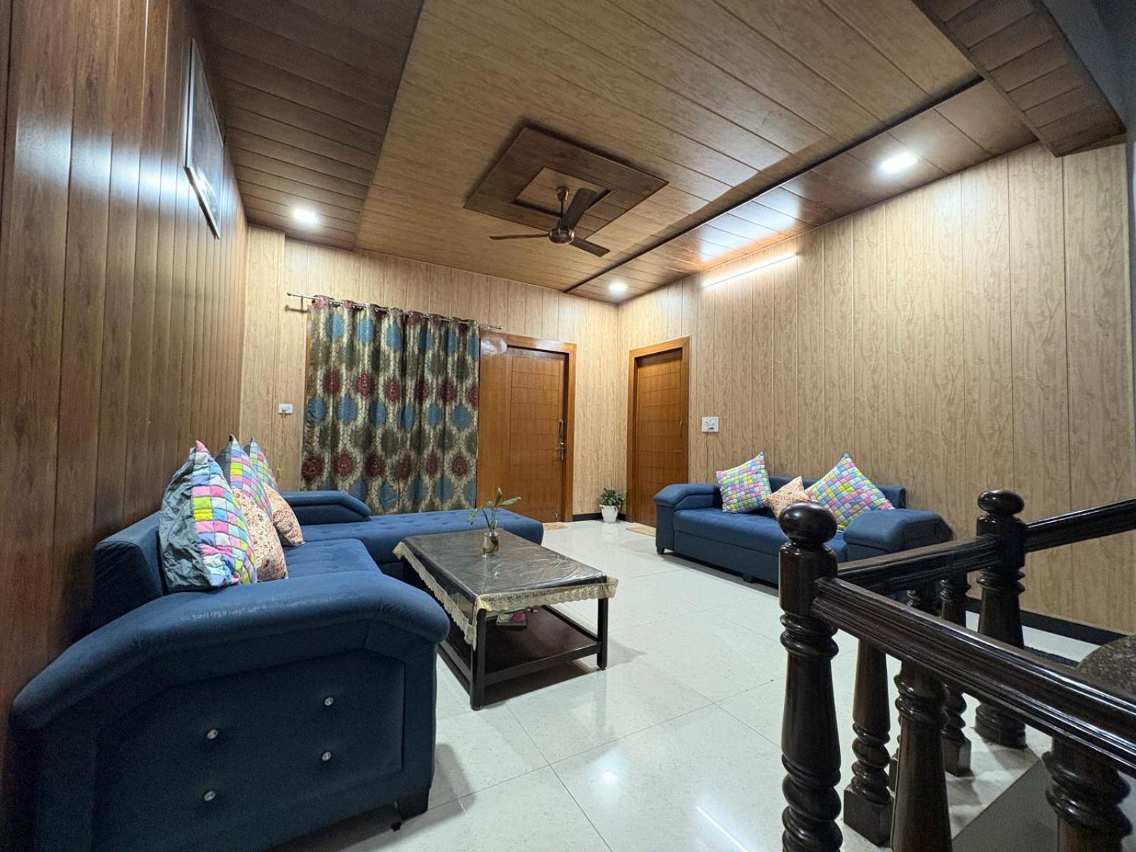Shreshth Home Stay - Best Family Accommodation - 3Km From Har Ki Pauri, Haridwar, Uttarakhand Eksteriør bilde